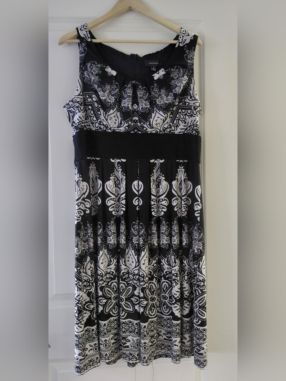 R&M Richards Black and White Paisley Tank Dress